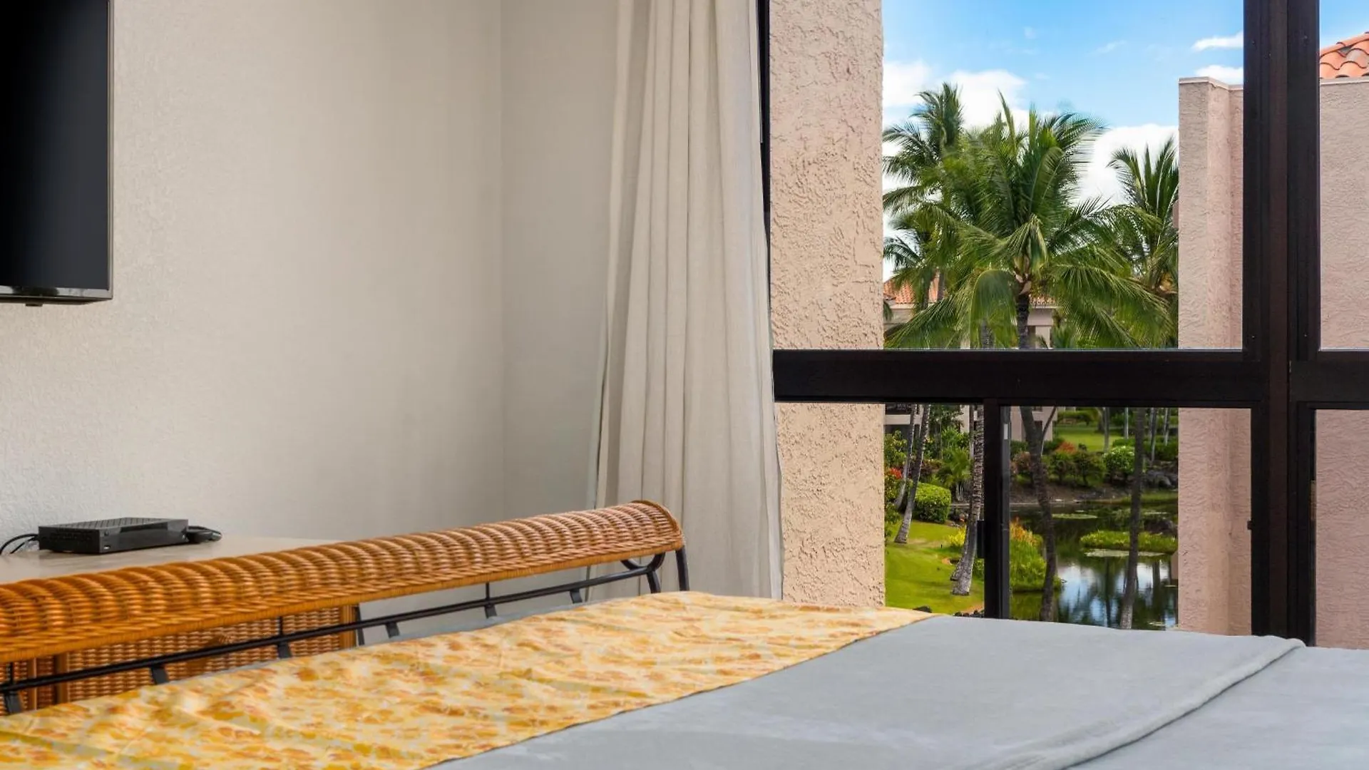Apartment Big Island Waikoloa Shores By Coldwell Banker Island Vacations