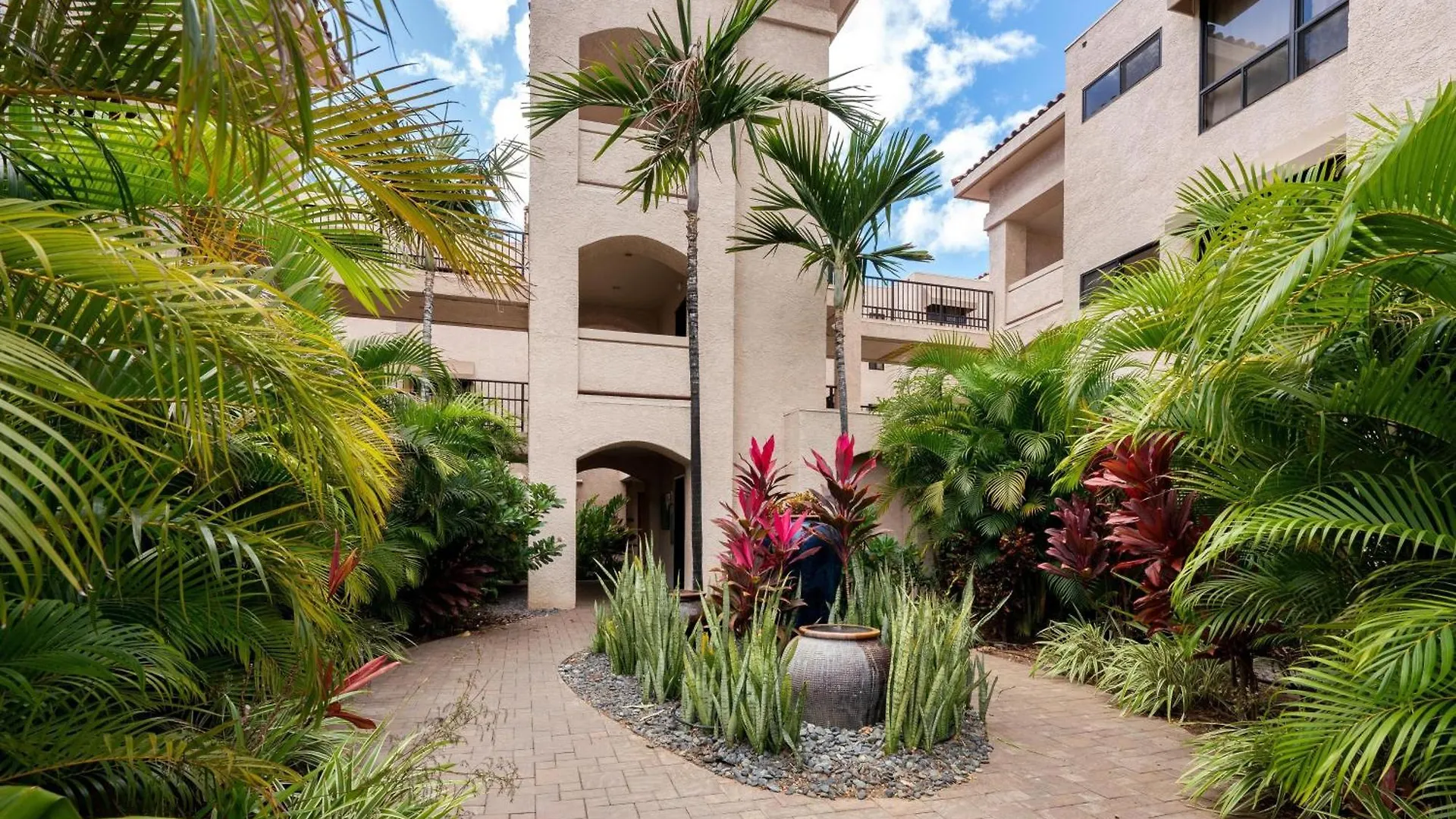 Big Island Waikoloa Shores By Coldwell Banker Island Vacations 0*,  United States